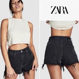 Zara Womens High Rise Black ZW The Cut Off Denim Shorts Size 4